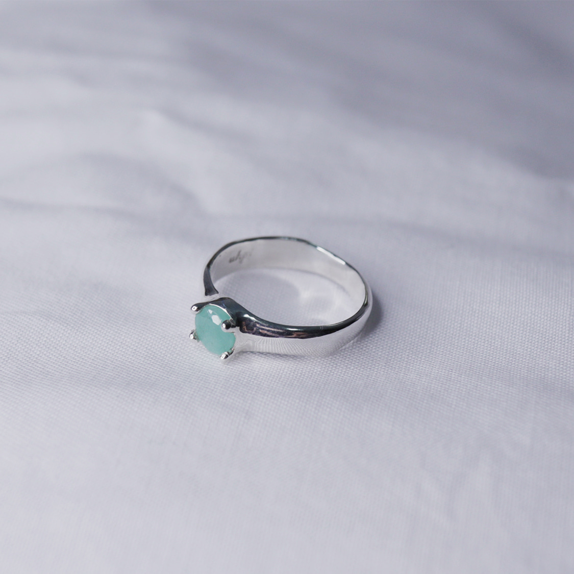 simple stone ring